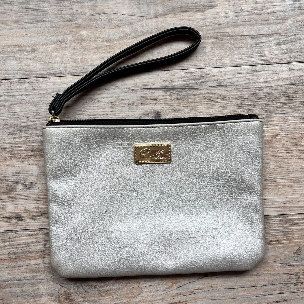 Luv Betsey Silver Gray Wristlet Clutch Mini Bag Y2K Evening Purse Betsey Johnson